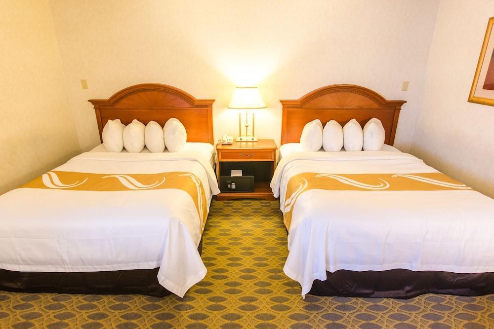 Quality Inn & Suites University Laramie Dış mekan fotoğraf